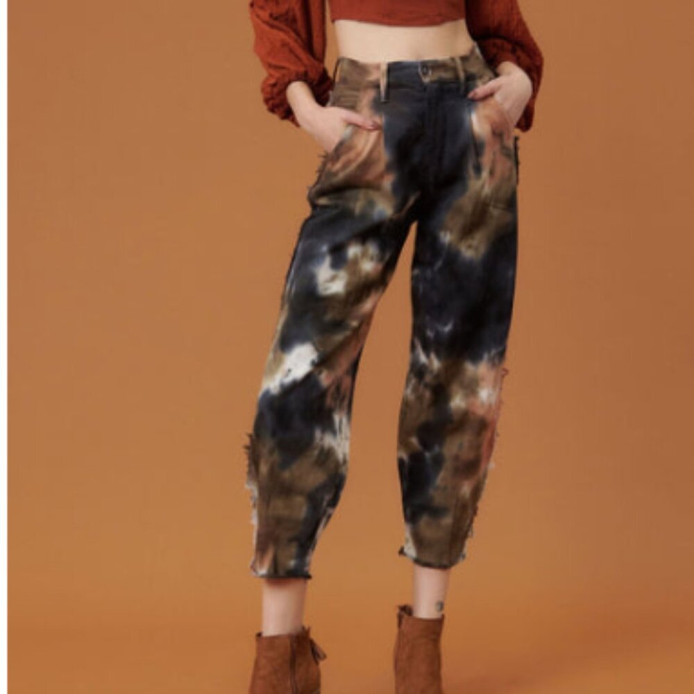 Vibrant M.i.U "Detailed Outseam Slouch Jeans in Tie Dye" Size 7/27 - Picture 3 of 10